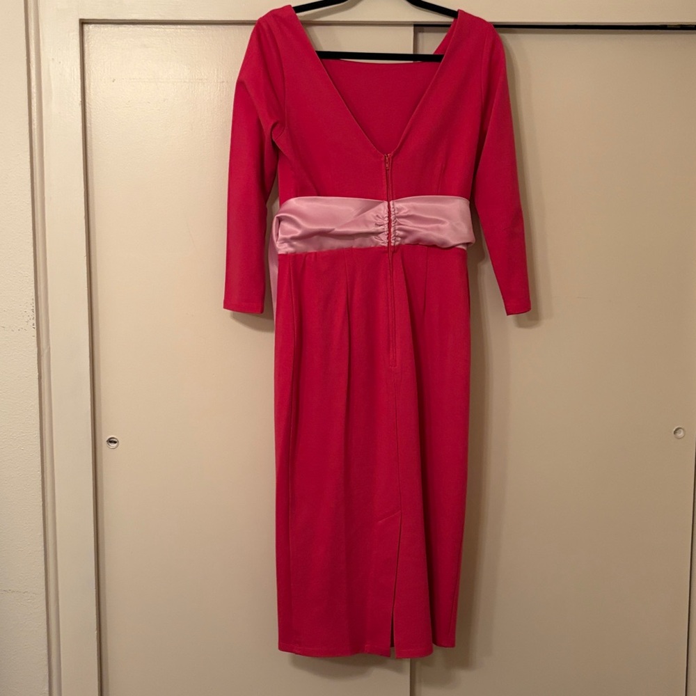 Pinup Couture Vibrant Pink Dress Size XL Stretch Princess Aurora Disney Dapper - Picture 4 of 13